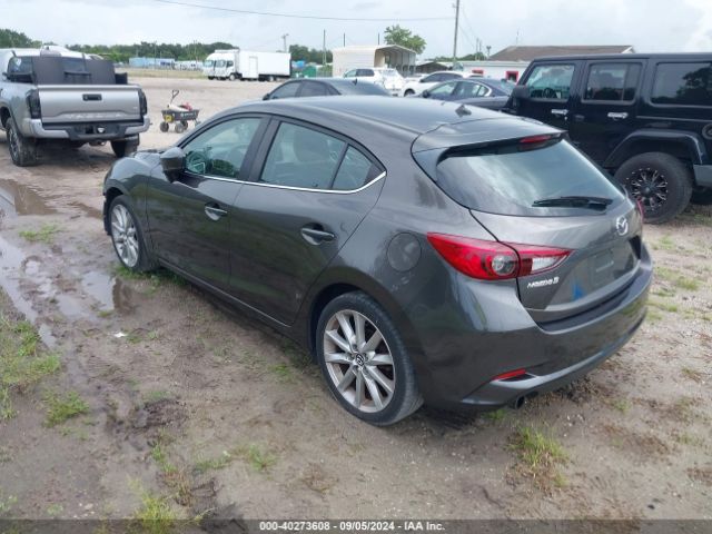 Photo 2 VIN: 3MZBN1L35HM142372 - MAZDA MAZDA3 