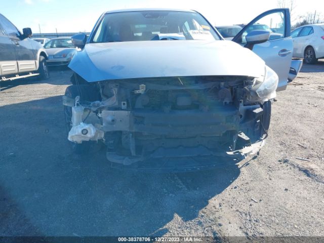 Photo 5 VIN: 3MZBN1L35JM208294 - MAZDA MAZDA3 