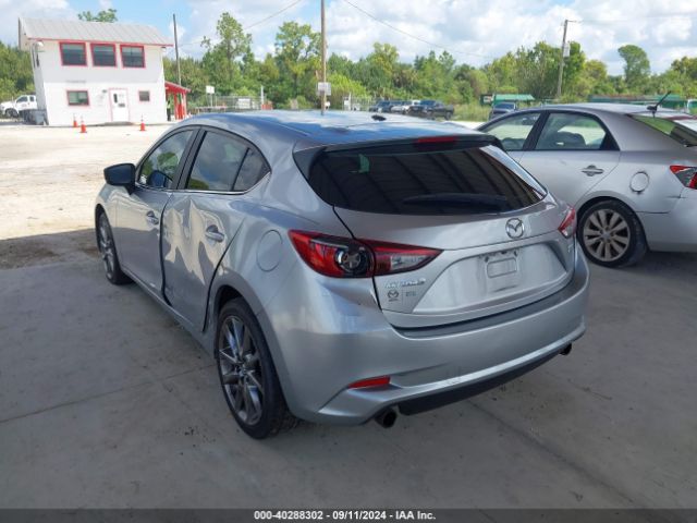 Photo 2 VIN: 3MZBN1L35JM221238 - MAZDA MAZDA3 