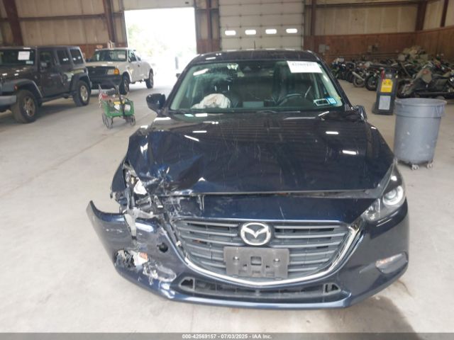 Photo 11 VIN: 3MZBN1L36JM177007 - MAZDA MAZDA3 