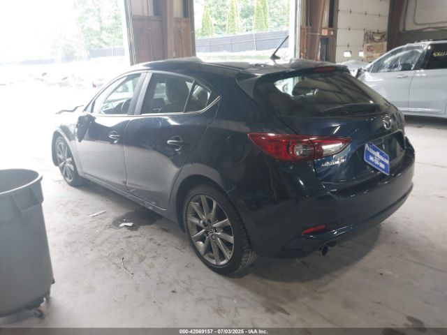 Photo 2 VIN: 3MZBN1L36JM177007 - MAZDA MAZDA3 
