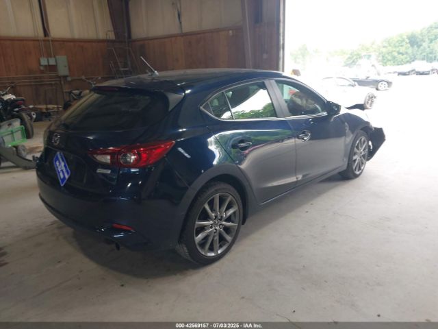 Photo 3 VIN: 3MZBN1L36JM177007 - MAZDA MAZDA3 