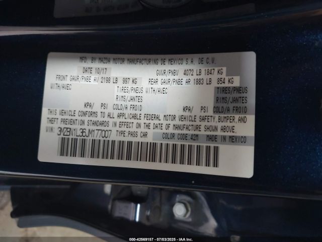 Photo 8 VIN: 3MZBN1L36JM177007 - MAZDA MAZDA3 