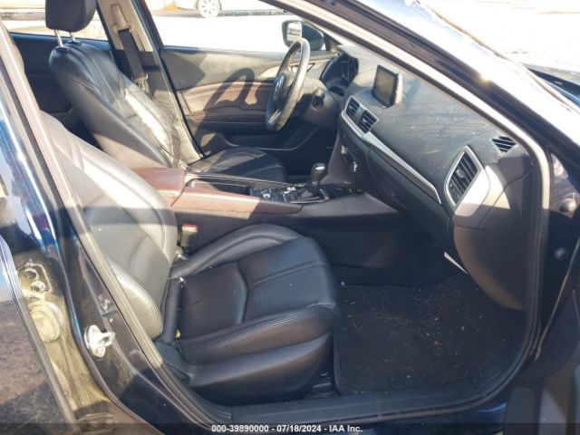 Photo 4 VIN: 3MZBN1L36JM211494 - MAZDA MAZDA3 