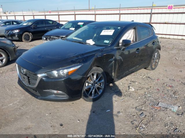 Photo 1 VIN: 3MZBN1L36JM230319 - MAZDA MAZDA3 