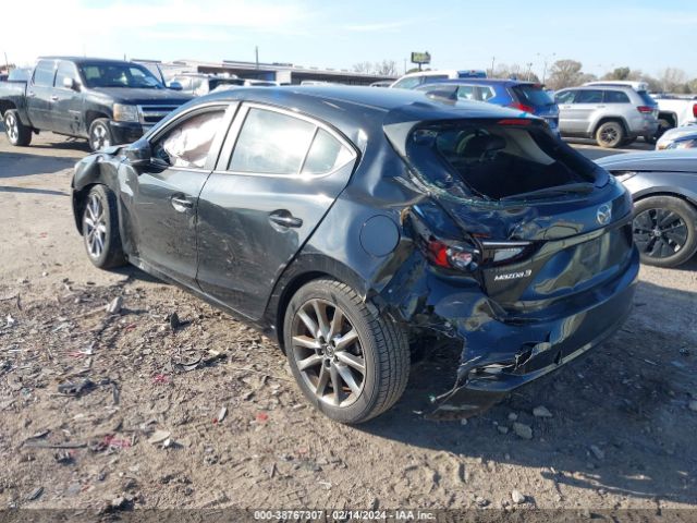 Photo 2 VIN: 3MZBN1L36JM230319 - MAZDA MAZDA3 