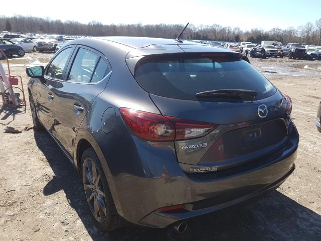 Photo 2 VIN: 3MZBN1L36JM268861 - MAZDA 3 