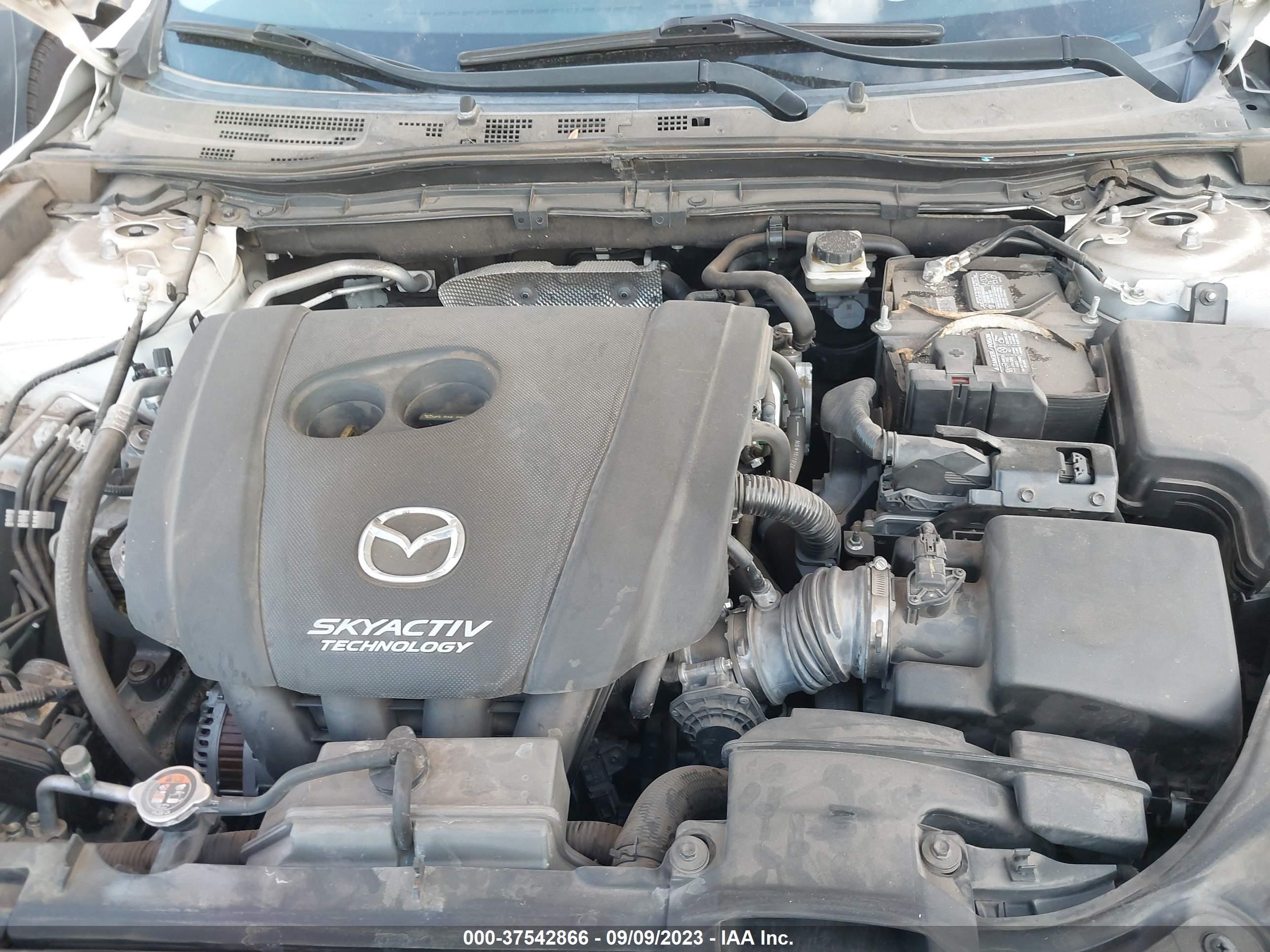 Photo 9 VIN: 3MZBN1L37HM152627 - MAZDA 3 