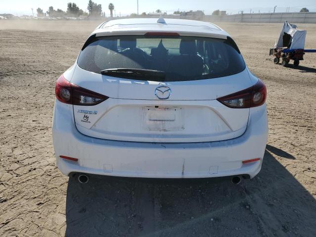 Photo 5 VIN: 3MZBN1L37JM162922 - MAZDA 3 