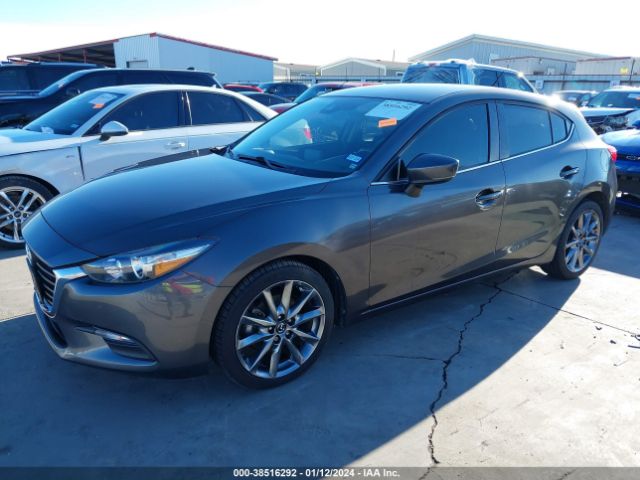 Photo 1 VIN: 3MZBN1L37JM167621 - MAZDA MAZDA3 