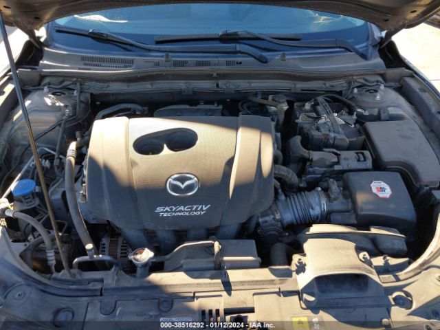 Photo 9 VIN: 3MZBN1L37JM167621 - MAZDA MAZDA3 