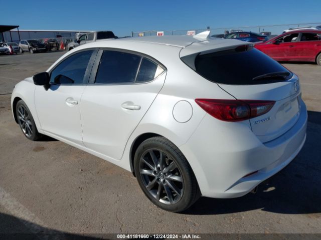 Photo 2 VIN: 3MZBN1L37JM224299 - MAZDA MAZDA3 