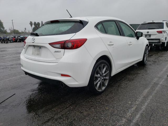 Photo 2 VIN: 3MZBN1L37JM268626 - MAZDA 3 