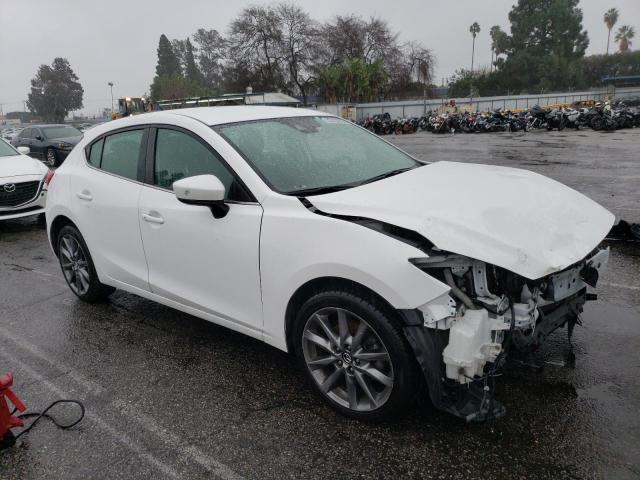 Photo 3 VIN: 3MZBN1L37JM268626 - MAZDA 3 