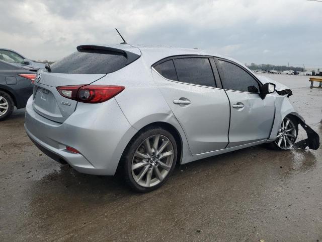 Photo 2 VIN: 3MZBN1L38JM181026 - MAZDA 3 