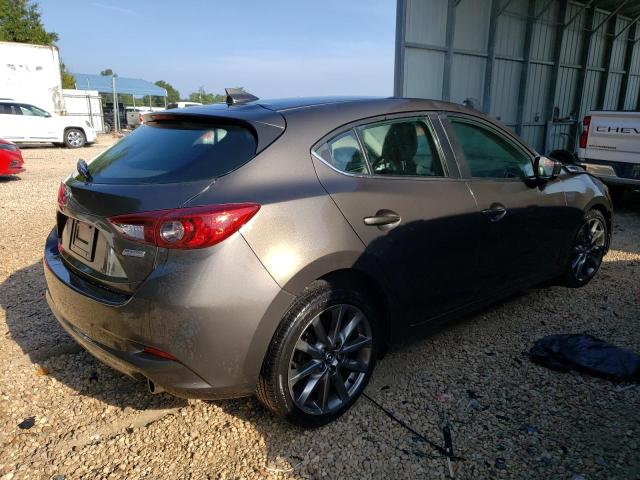 Photo 2 VIN: 3MZBN1L38JM181317 - MAZDA 3 