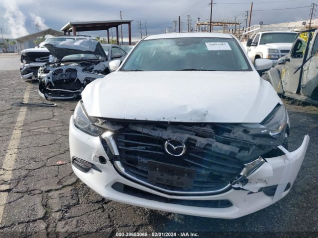 Photo 5 VIN: 3MZBN1L38JM206040 - MAZDA MAZDA3 