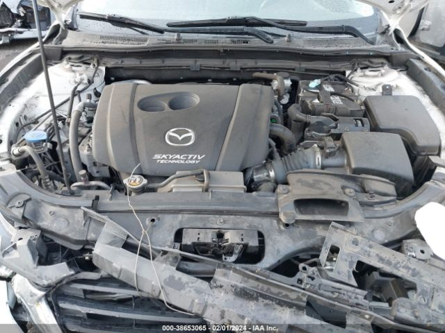 Photo 9 VIN: 3MZBN1L38JM206040 - MAZDA MAZDA3 