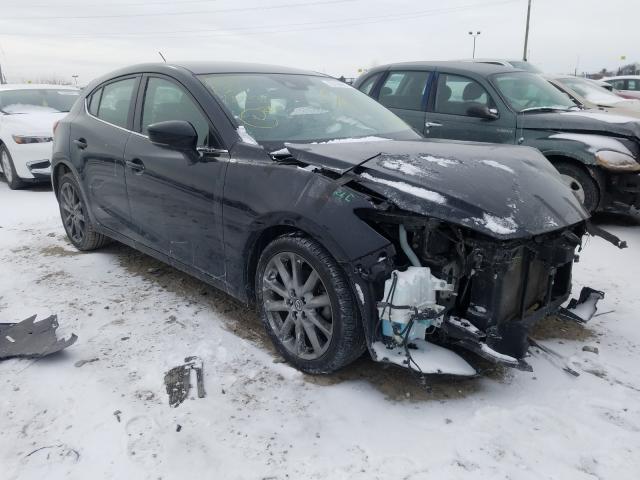 Photo 0 VIN: 3MZBN1L39JM182556 - MAZDA 3 