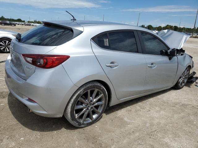 Photo 2 VIN: 3MZBN1L39JM206435 - MAZDA 3 