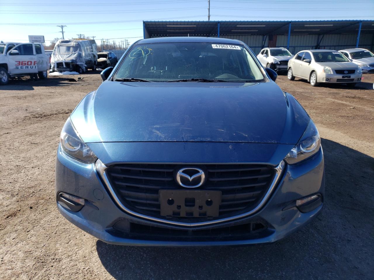 Photo 4 VIN: 3MZBN1L39JM211845 - MAZDA 3 