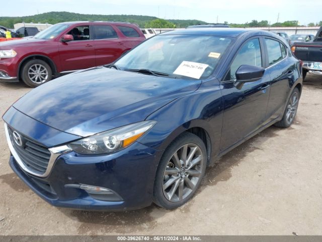 Photo 1 VIN: 3MZBN1L39JM266800 - MAZDA MAZDA3 