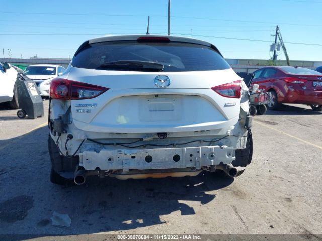 Photo 5 VIN: 3MZBN1L3XHM151522 - MAZDA 3 