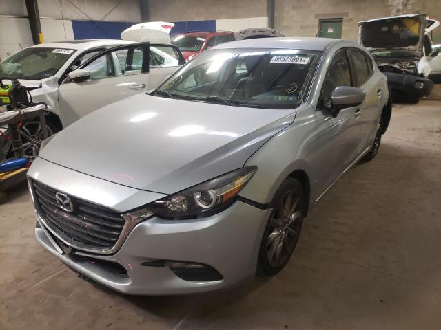 Photo 1 VIN: 3MZBN1L3XJM179598 - MAZDA 3 