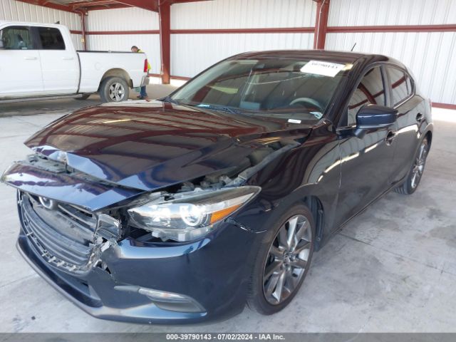 Photo 1 VIN: 3MZBN1L3XJM183585 - MAZDA MAZDA3 