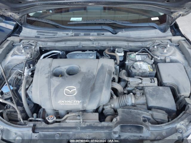 Photo 9 VIN: 3MZBN1L3XJM183585 - MAZDA MAZDA3 