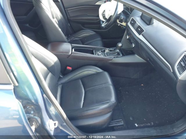 Photo 4 VIN: 3MZBN1L3XJM261671 - MAZDA MAZDA3 