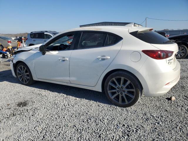 Photo 1 VIN: 3MZBN1L3XJM263632 - MAZDA 3 