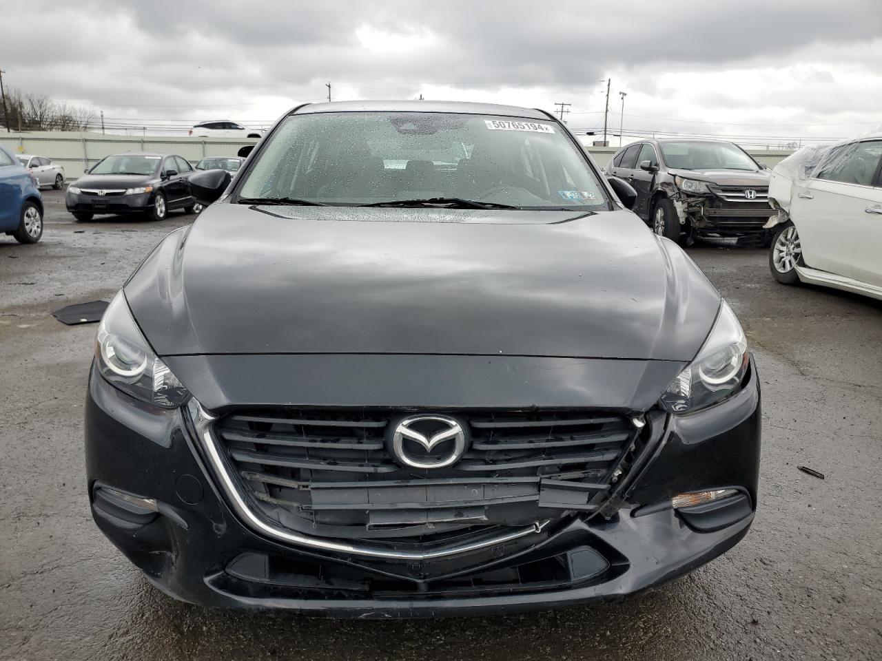 Photo 4 VIN: 3MZBN1L72HM148973 - MAZDA 3 