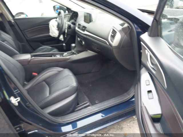 Photo 4 VIN: 3MZBN1L74HM118762 - MAZDA MAZDA3 