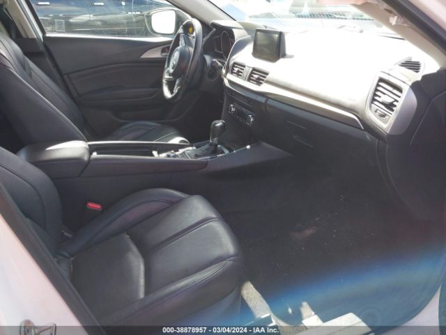 Photo 4 VIN: 3MZBN1L76HM121517 - MAZDA MAZDA3 