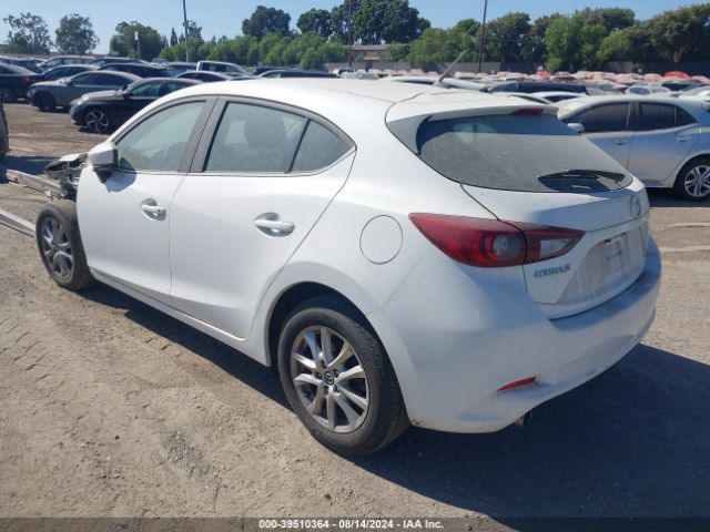 Photo 2 VIN: 3MZBN1L79JM232083 - MAZDA MAZDA3 