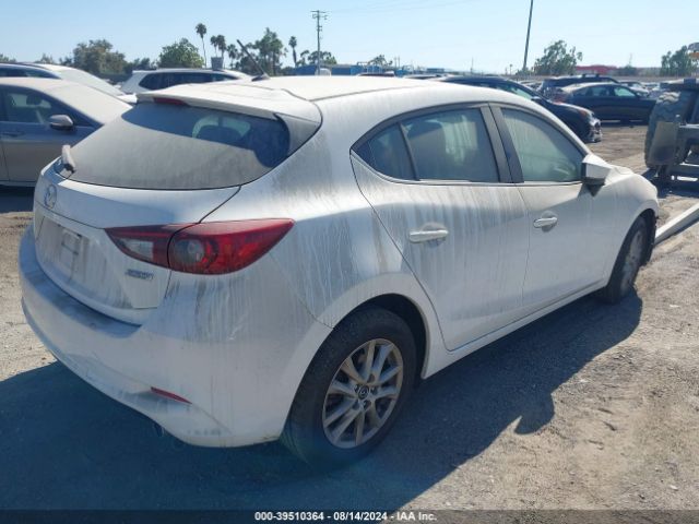 Photo 3 VIN: 3MZBN1L79JM232083 - MAZDA MAZDA3 