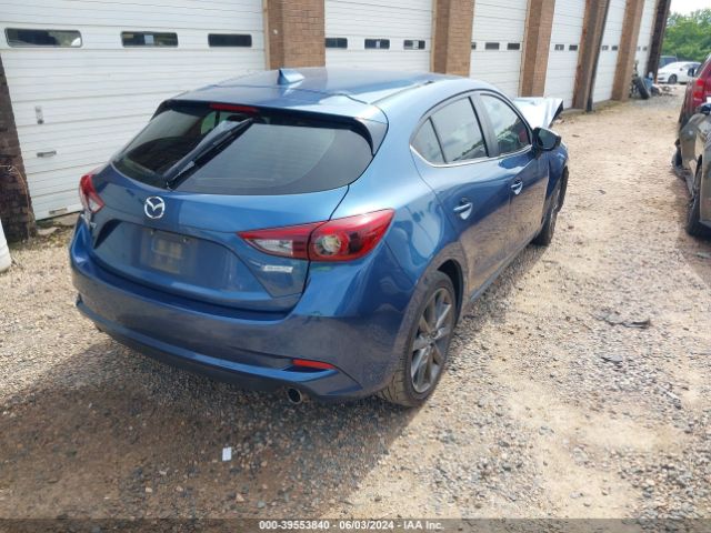 Photo 3 VIN: 3MZBN1M30JM268398 - MAZDA MAZDA3 