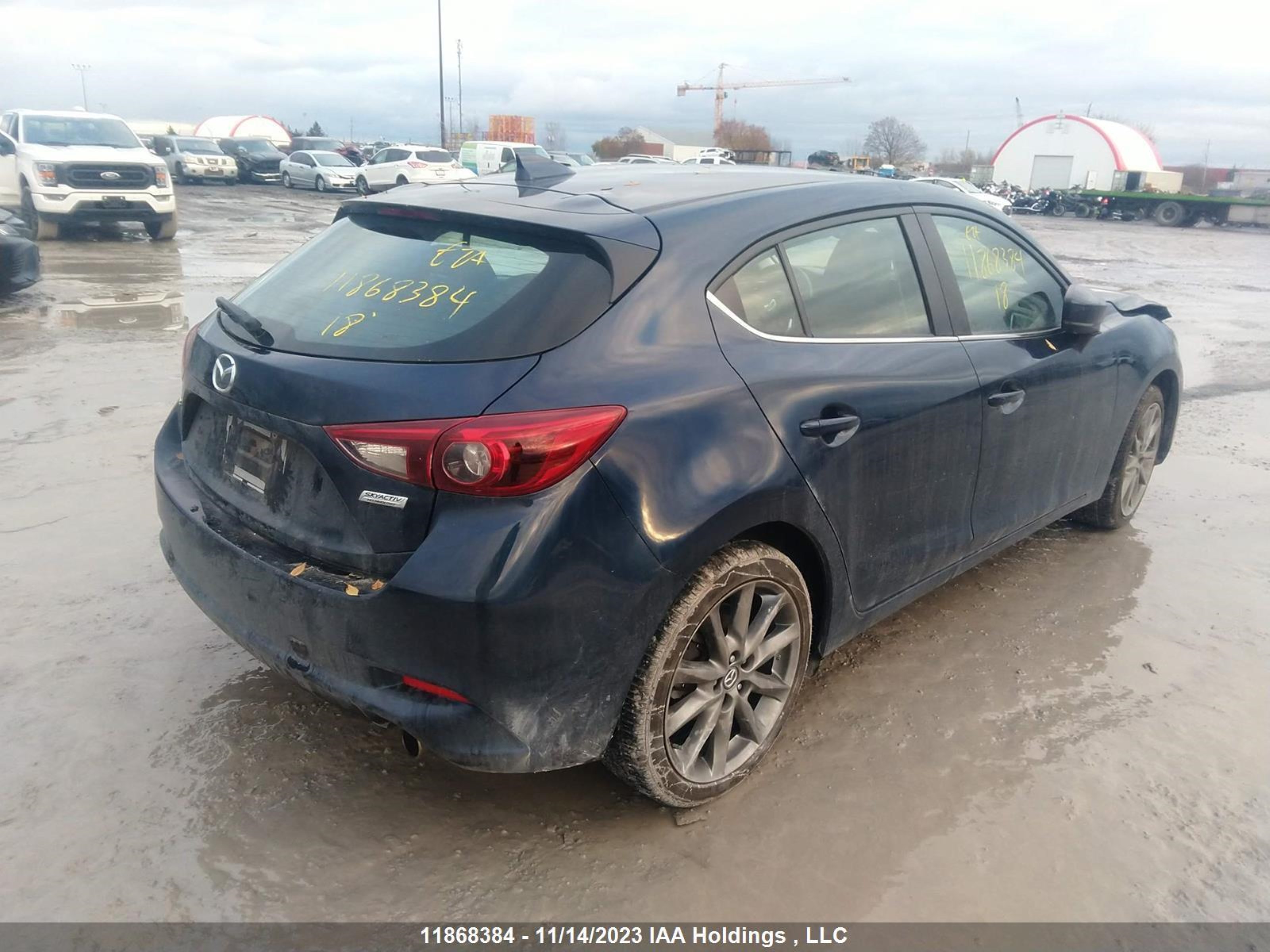 Photo 3 VIN: 3MZBN1M32JM239131 - MAZDA 3 