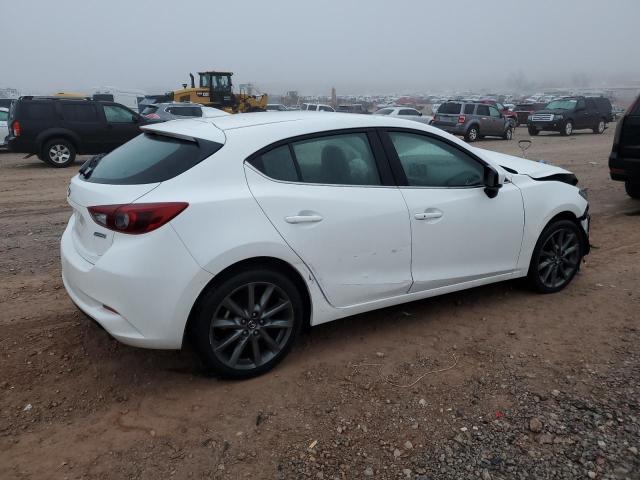 Photo 2 VIN: 3MZBN1M33JM267293 - MAZDA 3 