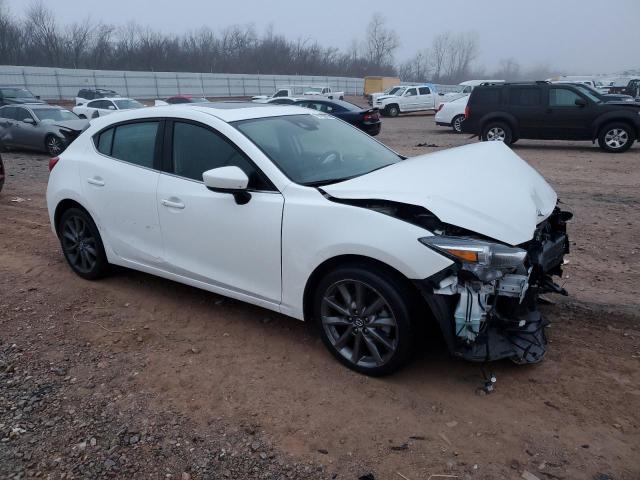 Photo 3 VIN: 3MZBN1M33JM267293 - MAZDA 3 