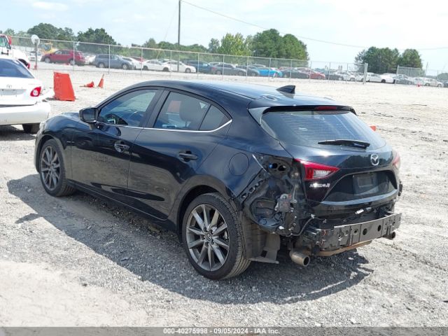 Photo 2 VIN: 3MZBN1M34JM188490 - MAZDA MAZDA3 