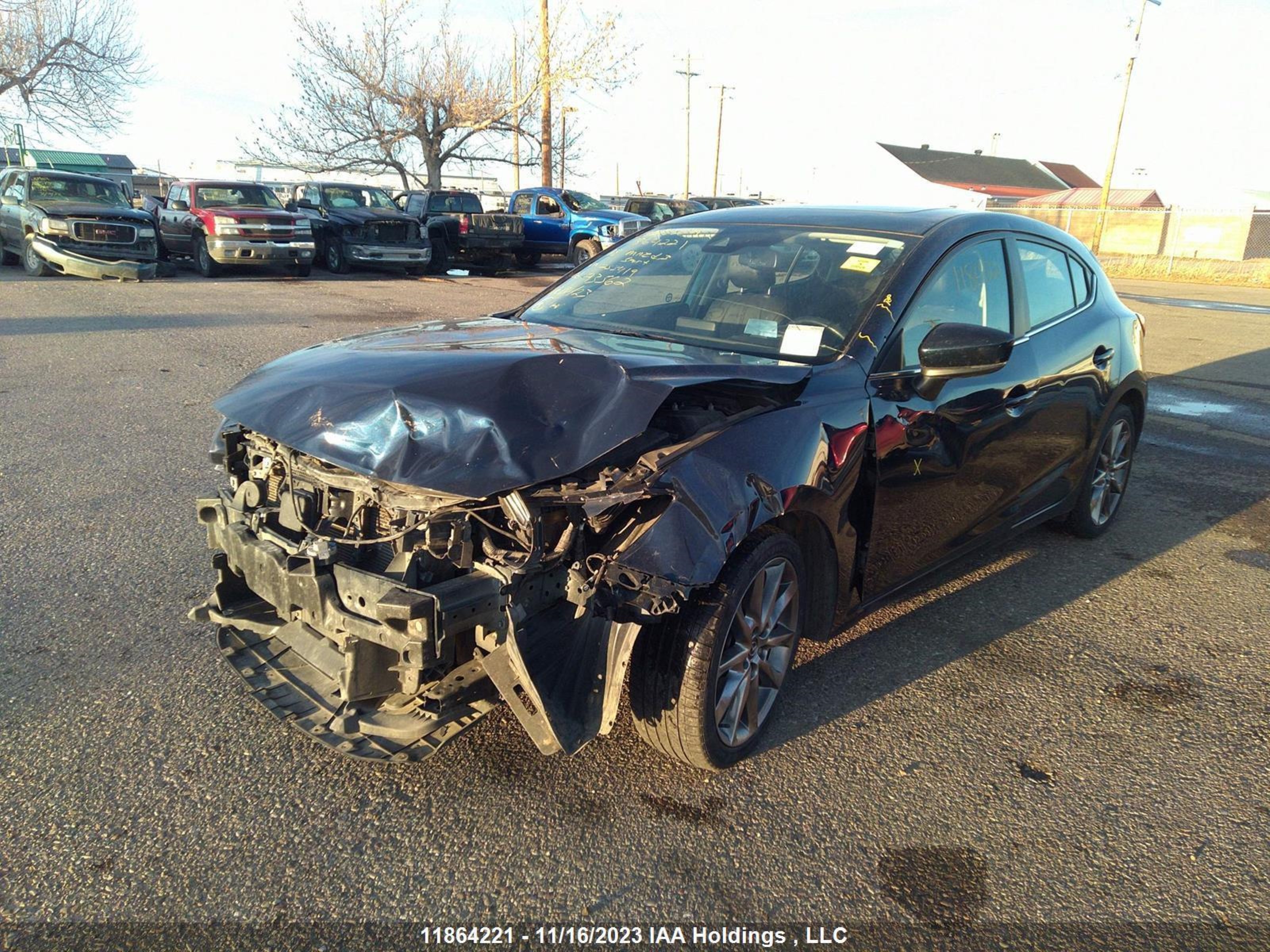 Photo 1 VIN: 3MZBN1M36JM253419 - MAZDA 3 