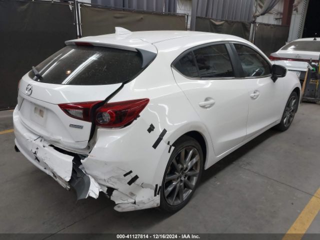 Photo 3 VIN: 3MZBN1M37JM165706 - MAZDA MAZDA3 