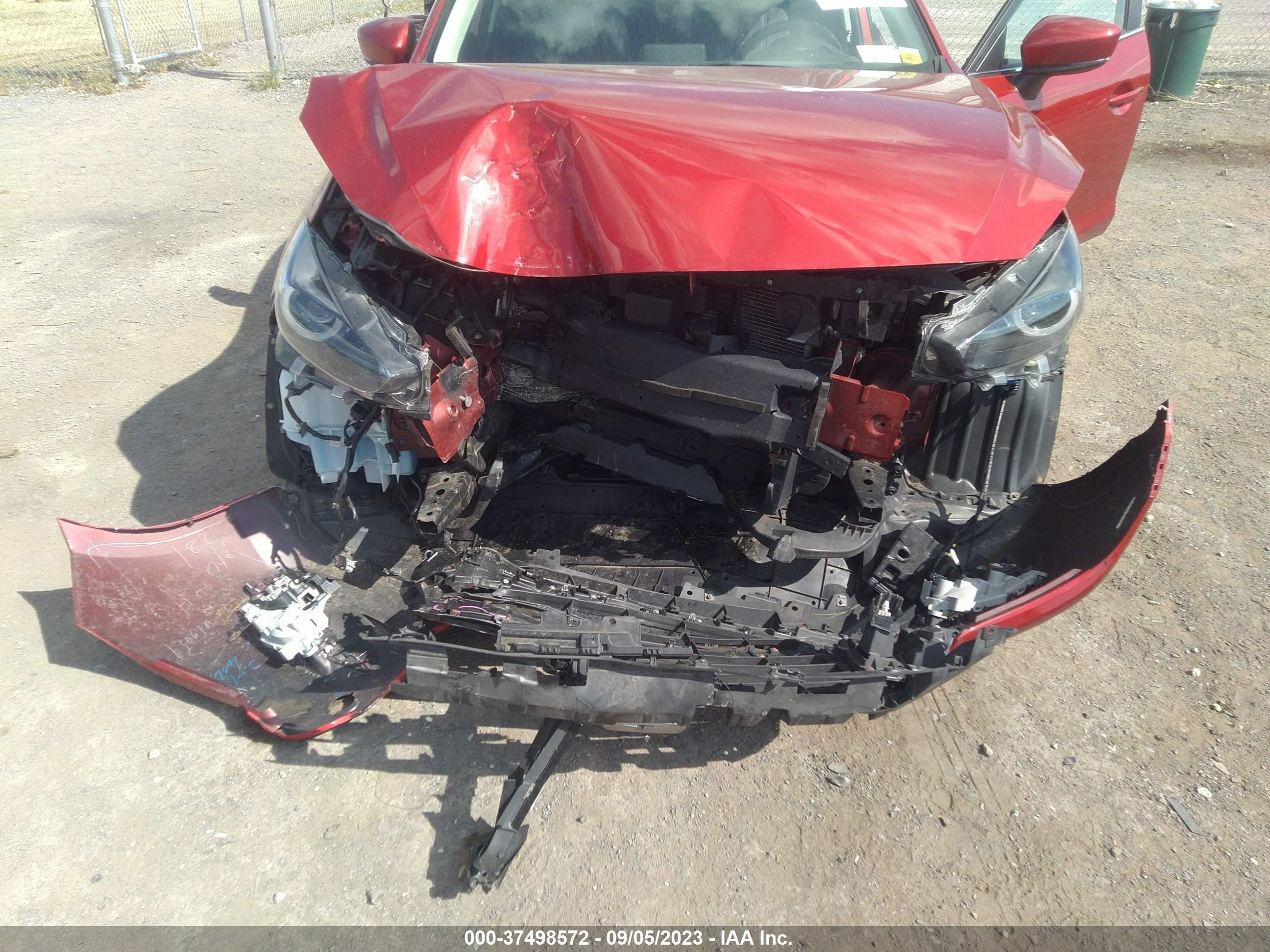 Photo 5 VIN: 3MZBN1M37JM231896 - MAZDA 3 