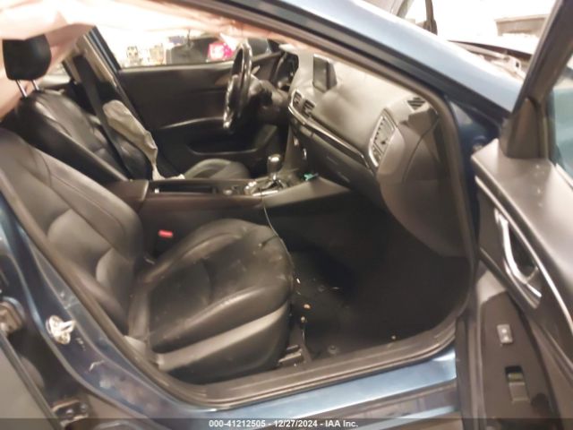 Photo 4 VIN: 3MZBN1M38JM266169 - MAZDA MAZDA3 