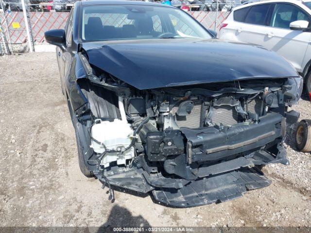 Photo 5 VIN: 3MZBN1U70JM186271 - MAZDA MAZDA3 