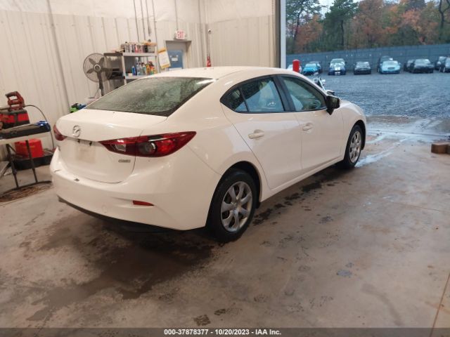 Photo 3 VIN: 3MZBN1U71JM174002 - MAZDA MAZDA3 