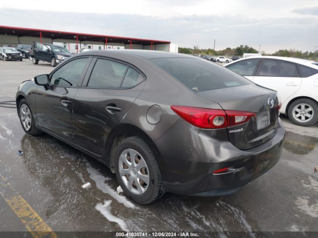 Photo 2 VIN: 3MZBN1U72HM119472 - MAZDA MAZDA3 