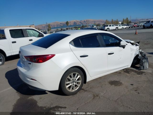 Photo 3 VIN: 3MZBN1U72HM129029 - MAZDA MAZDA3 